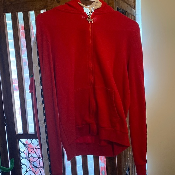 Jacket only been worn one time - Picture 1 of 2